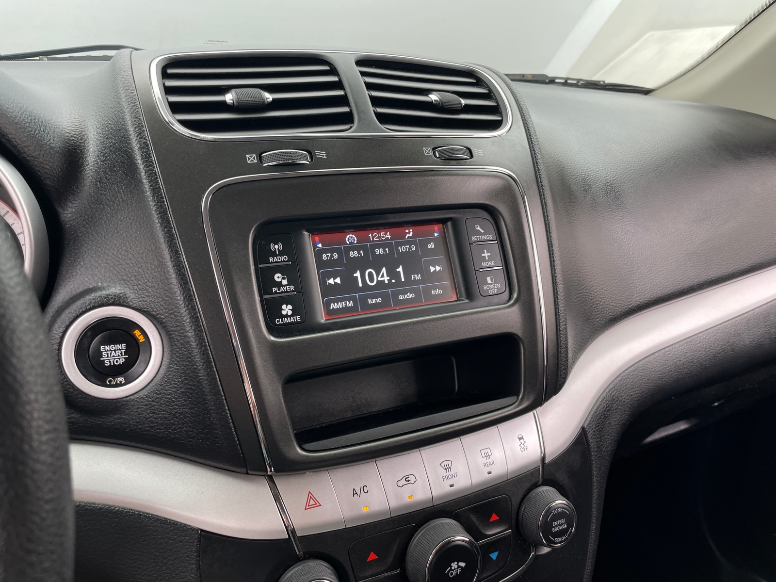Thumbnail: 2019 Dodge Journey - 4