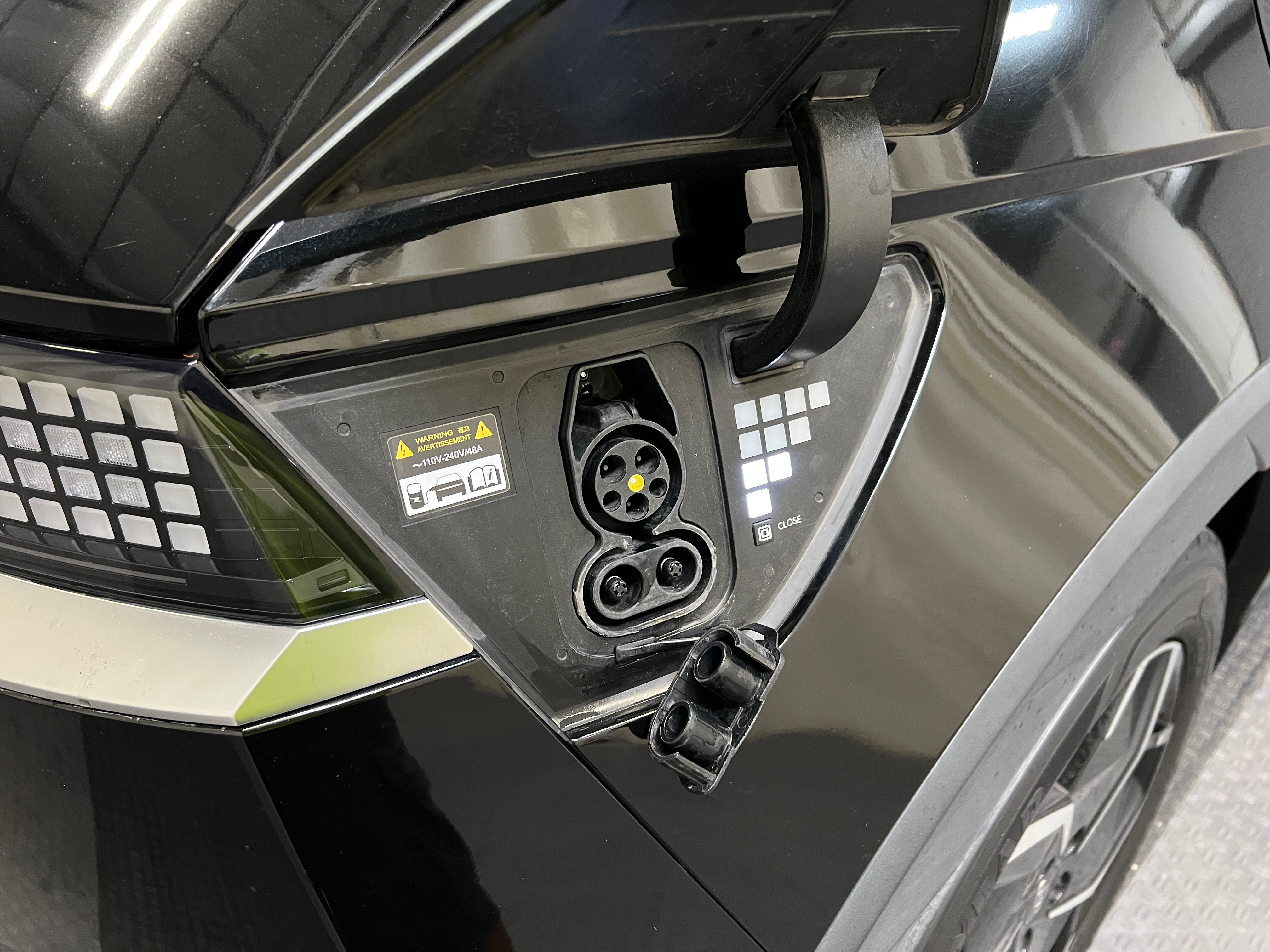 Used 2022 Hyundai IONIQ 5 SEL with VIN KM8KN4AE8NU064889 for sale in Oak Creek, WI