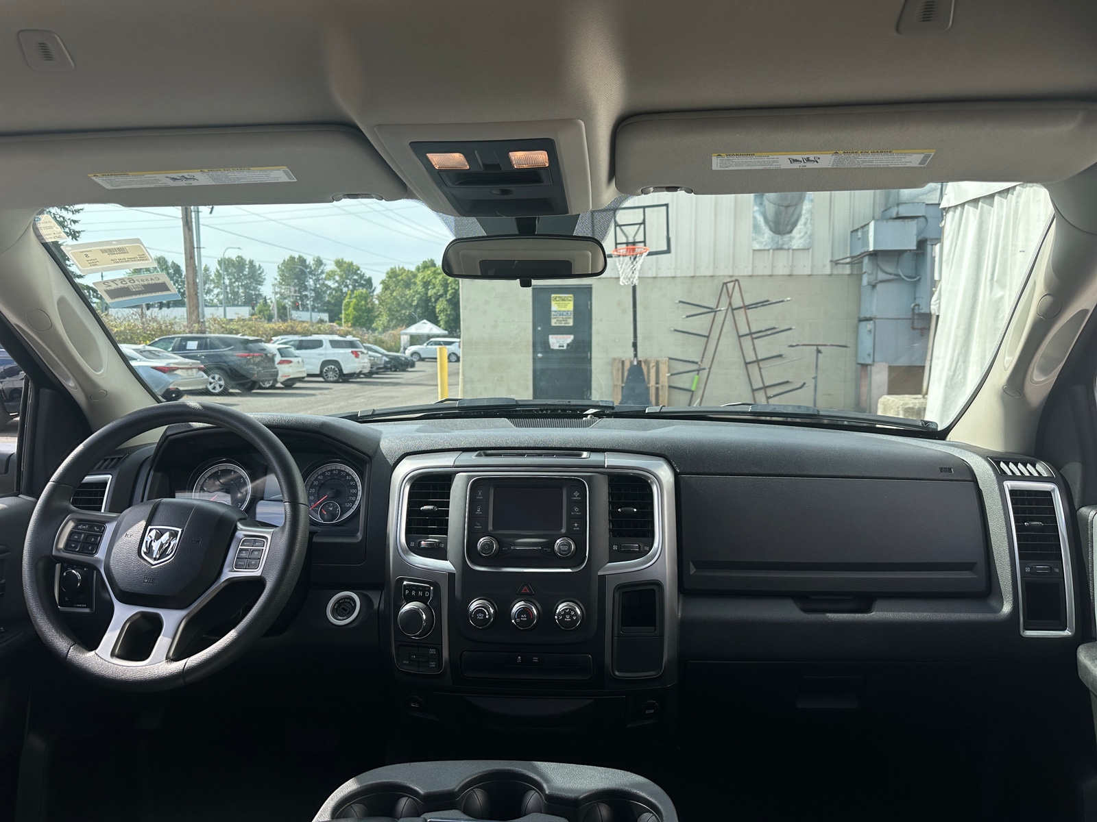 Thumbnail: 2024 RAM 1500 Classic - 3