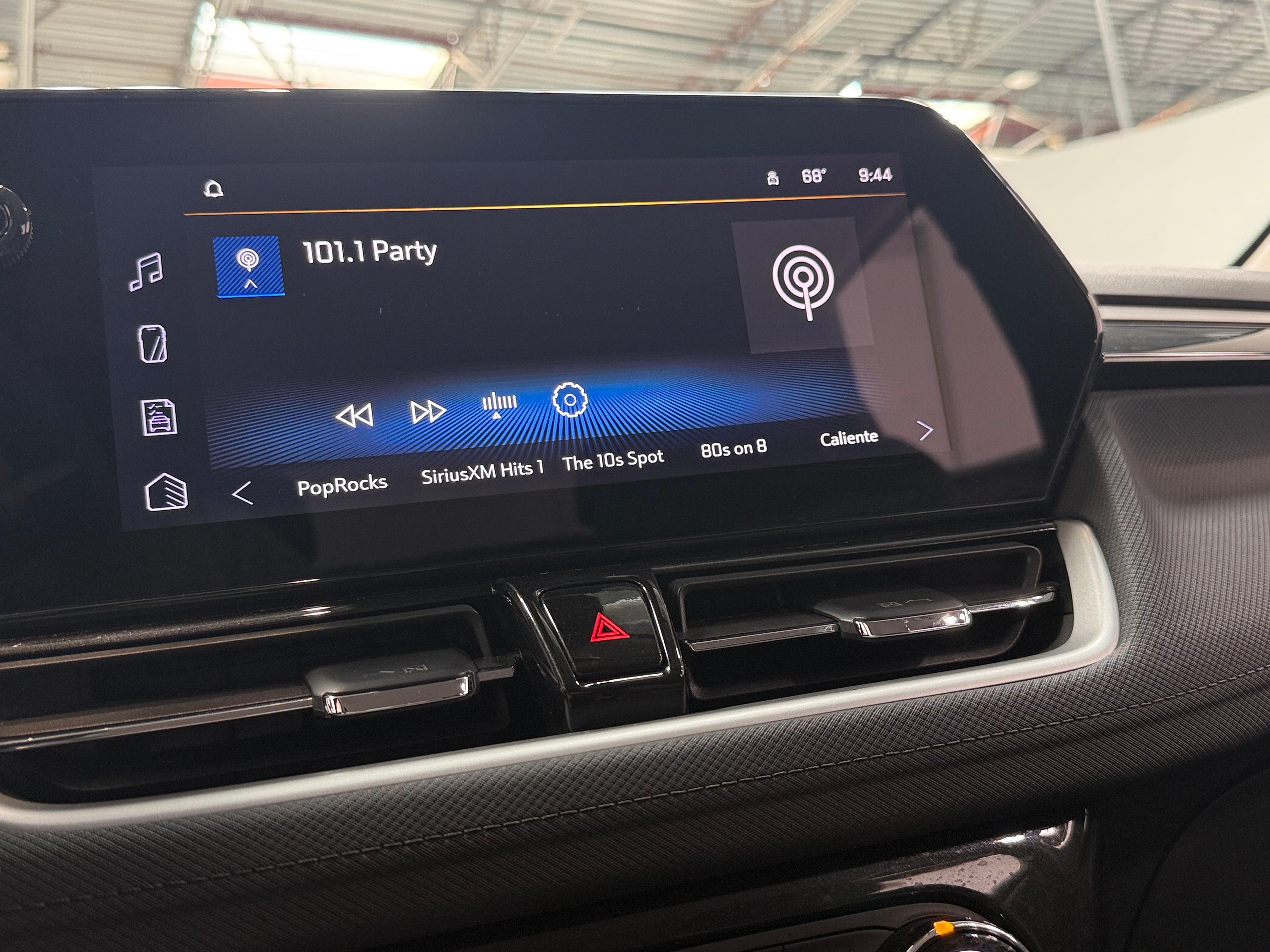 2025 Chevrolet Trailblazer LT - Photo 11