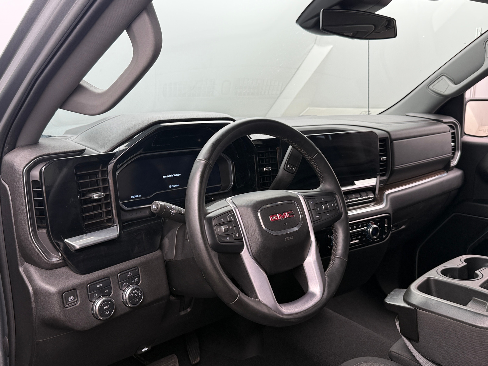 Thumbnail: 2023 GMC Sierra 1500 - 3