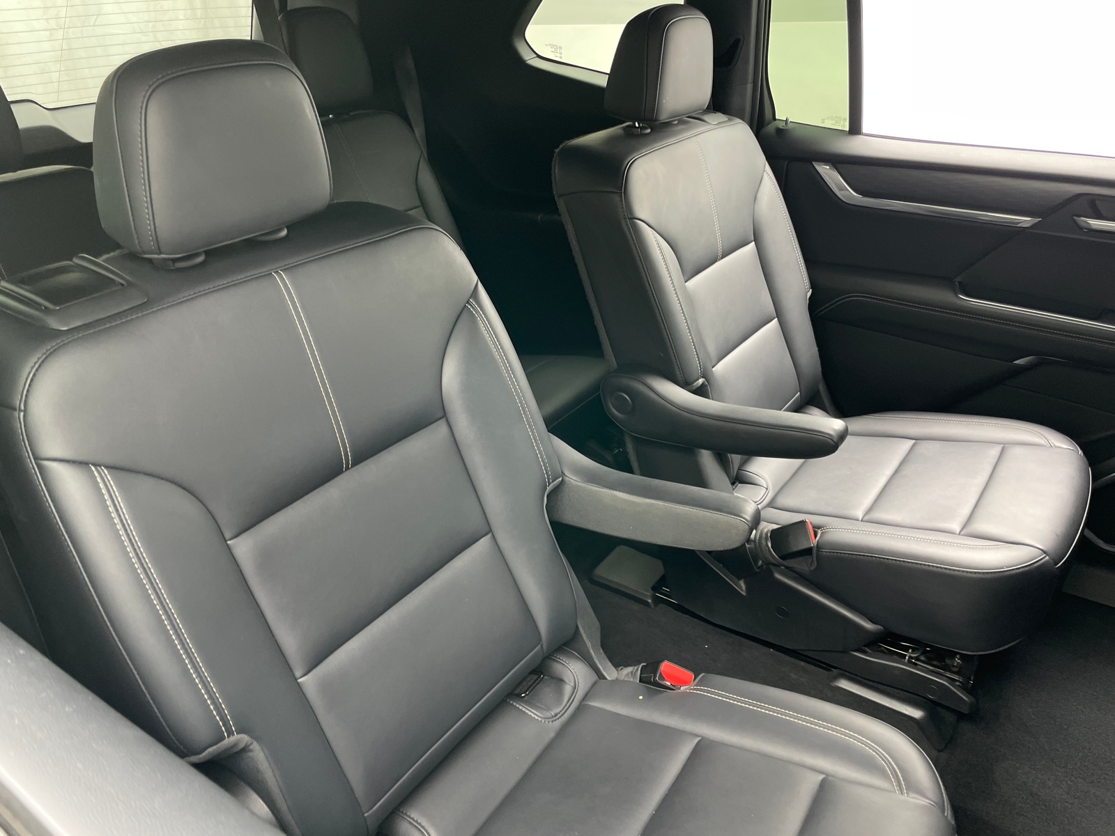 Thumbnail: 2024 GMC Acadia - 5