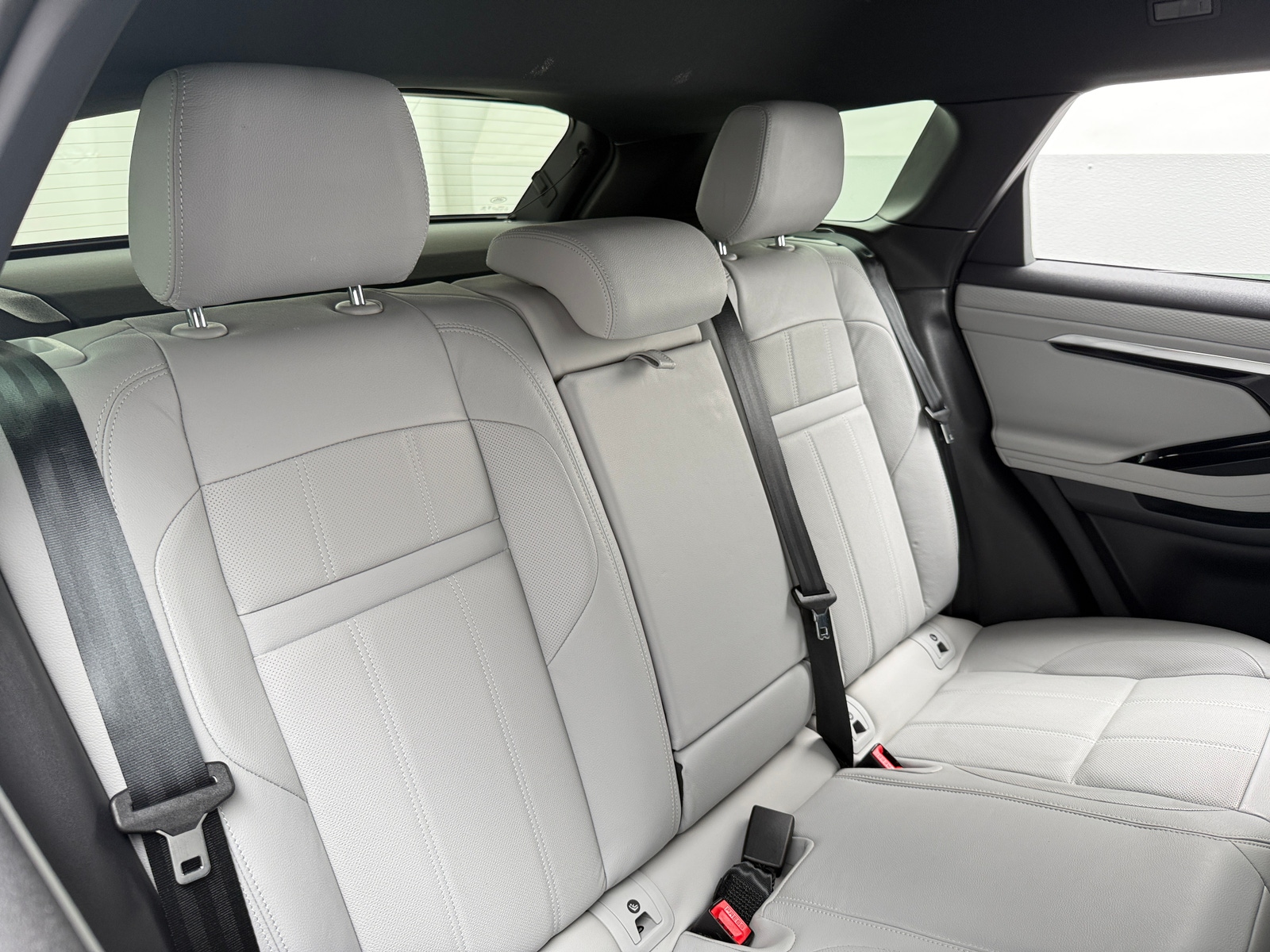 Thumbnail: 2023 Land Rover Range Rover Evoque - 5