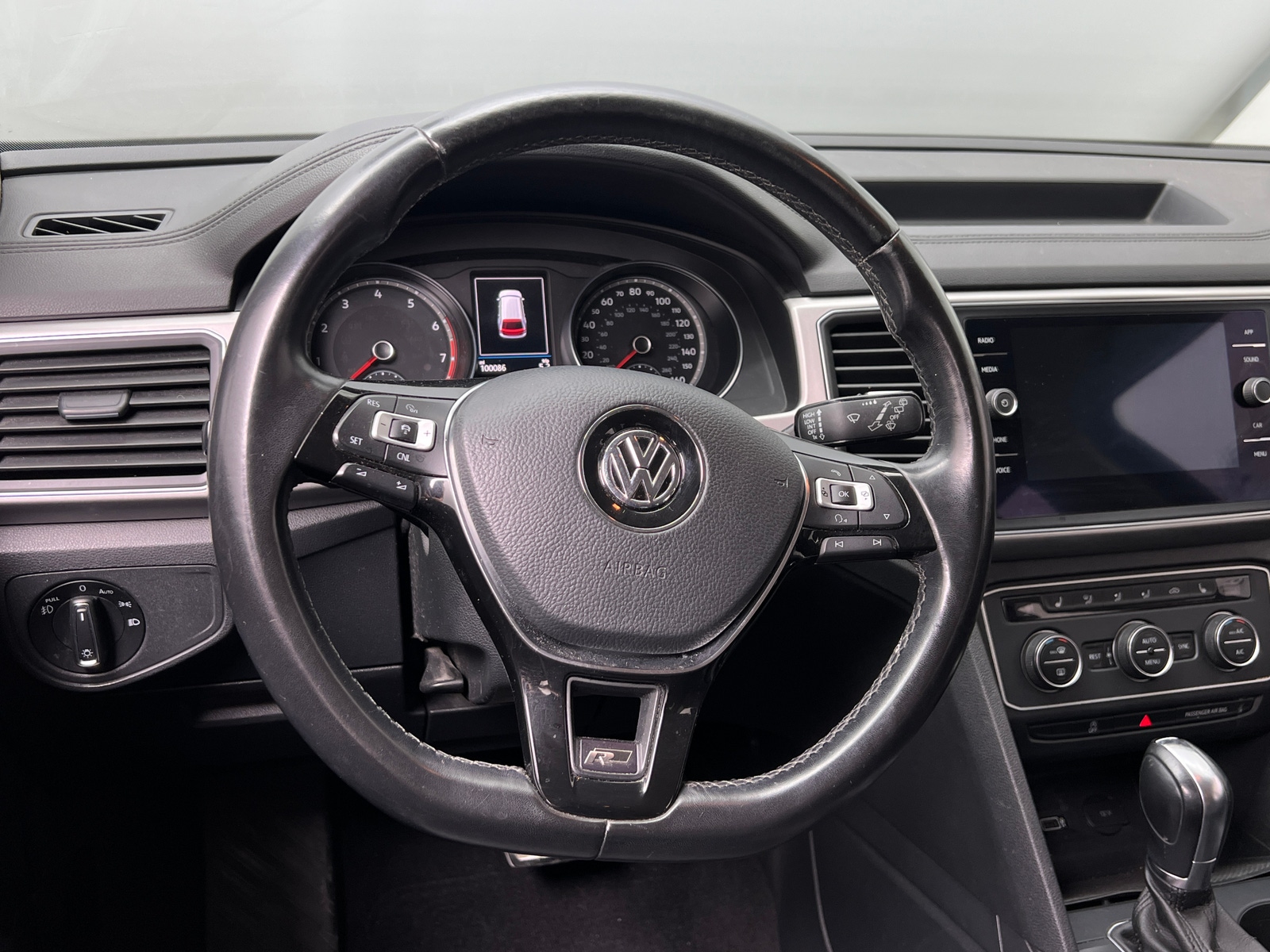 Thumbnail: 2018 Volkswagen Atlas - 4