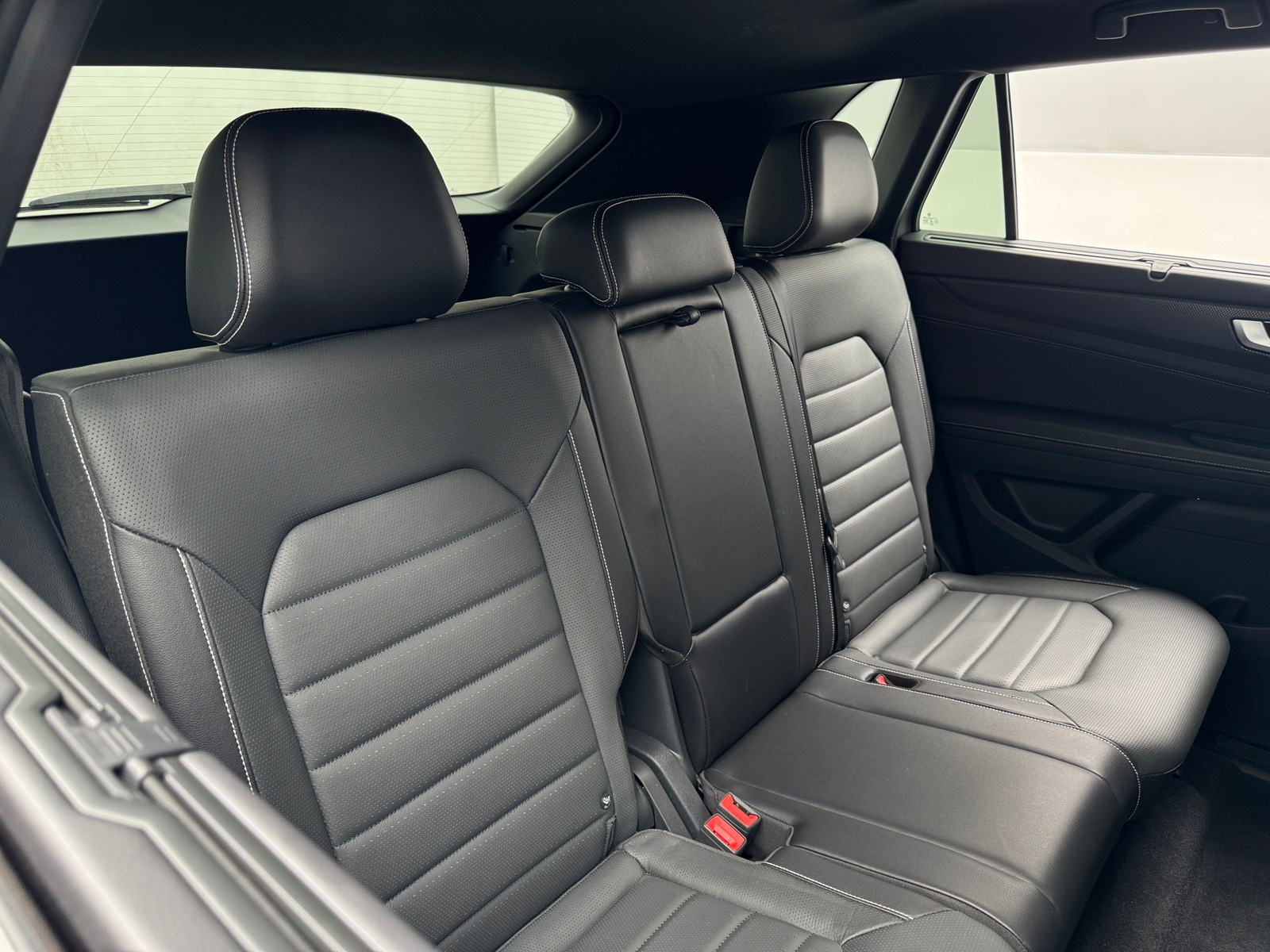 Thumbnail: 2024 Volkswagen Atlas - 5
