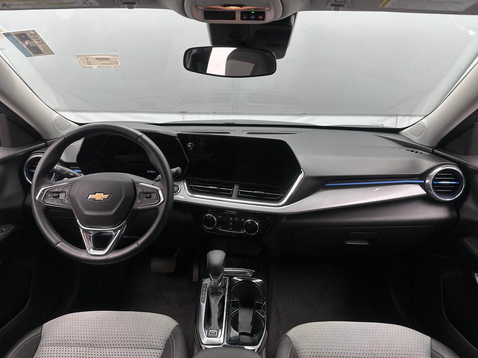 Thumbnail: 2025 Chevrolet Trax - 3