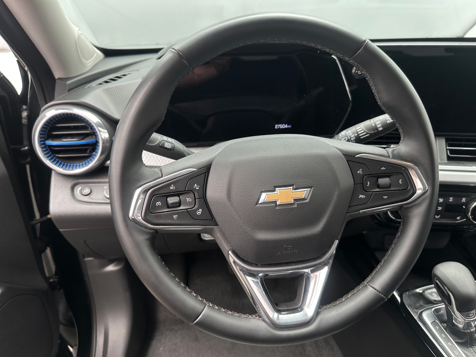Thumbnail: 2025 Chevrolet Trax - 5