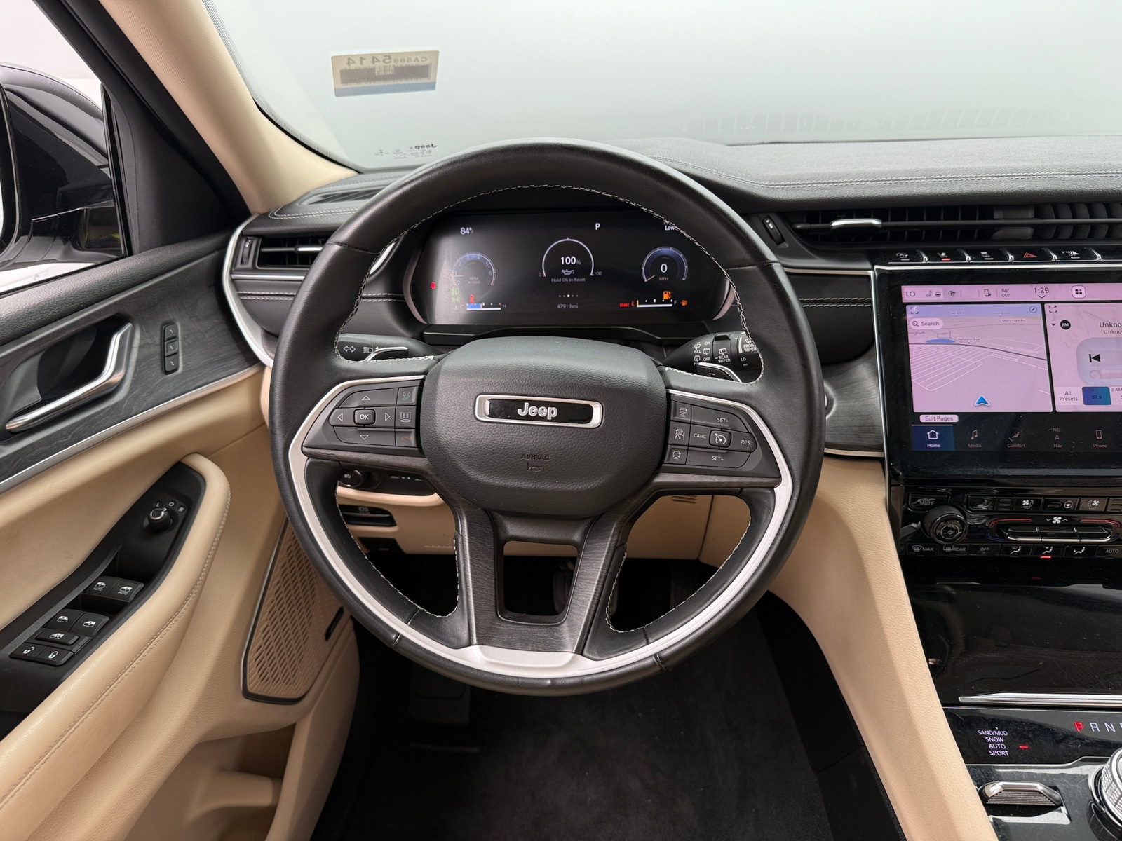 Thumbnail: 2022 Jeep Grand Cherokee L - 4