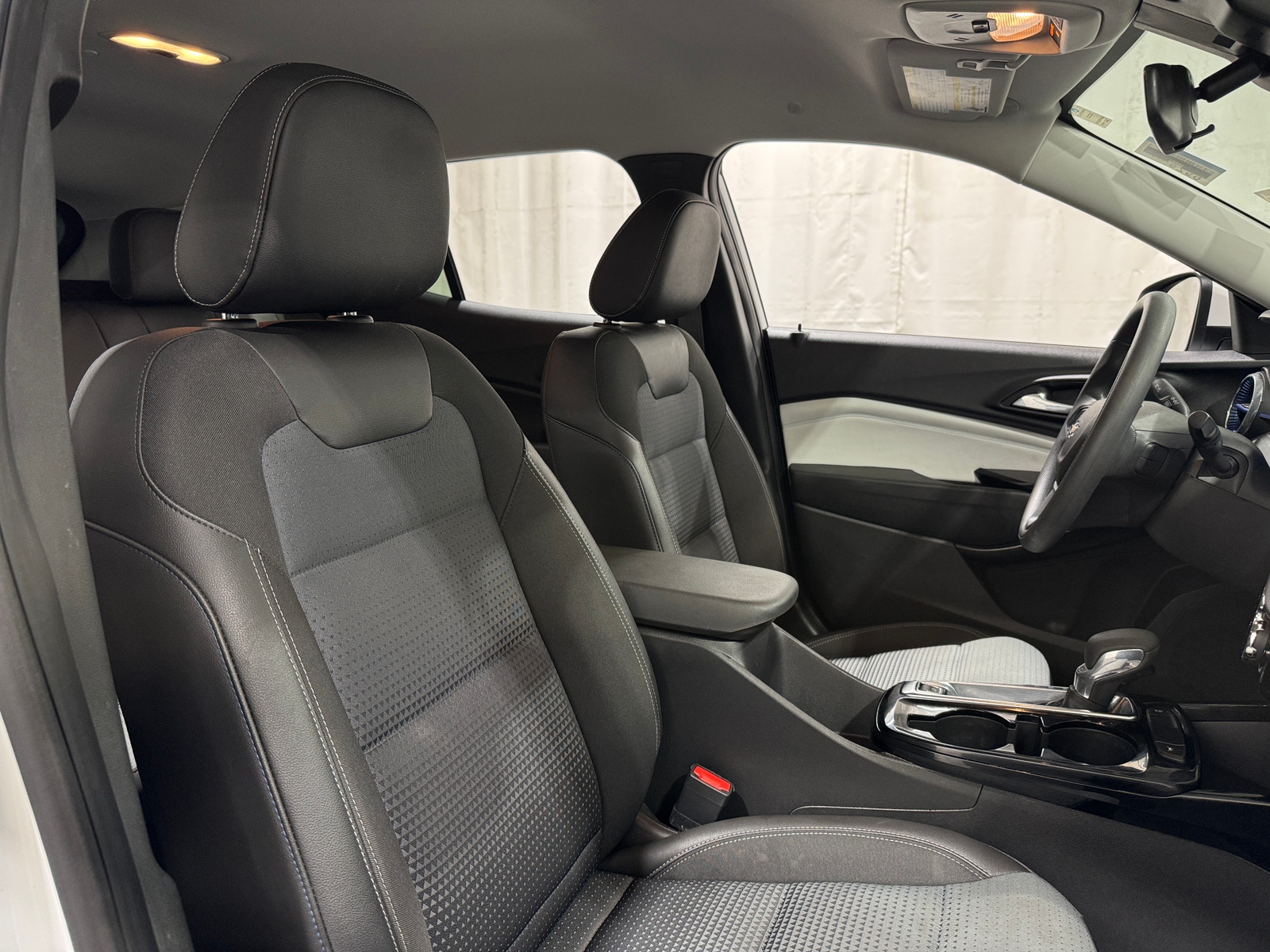 Thumbnail: 2025 Chevrolet Trax - 2