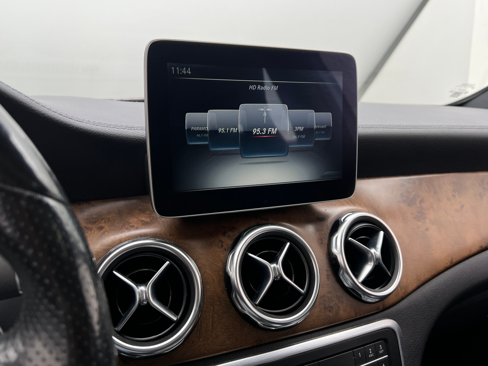 Thumbnail: 2018 Mercedes-Benz GLA - 3