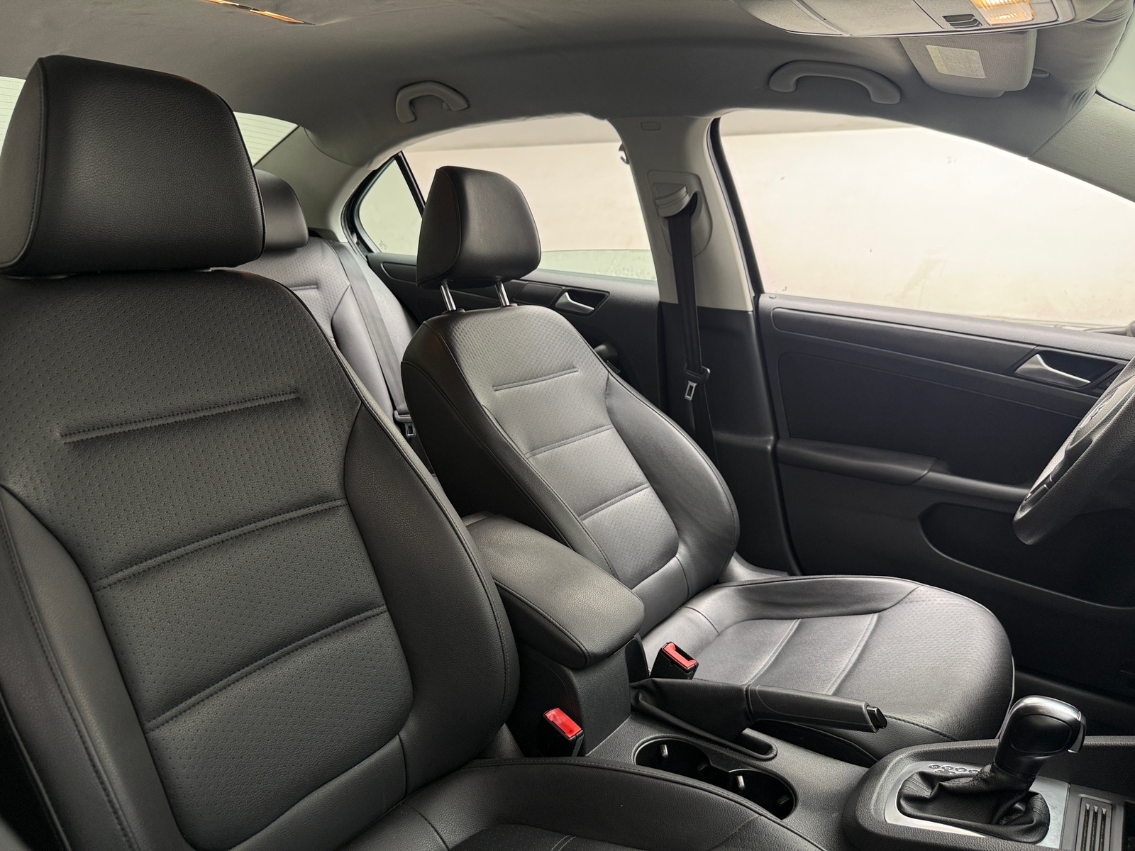 Thumbnail: 2014 Volkswagen Jetta - 2