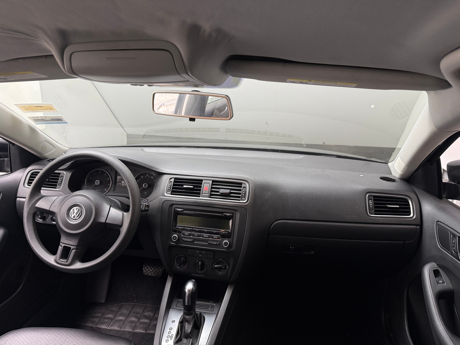 Thumbnail: 2014 Volkswagen Jetta - 3