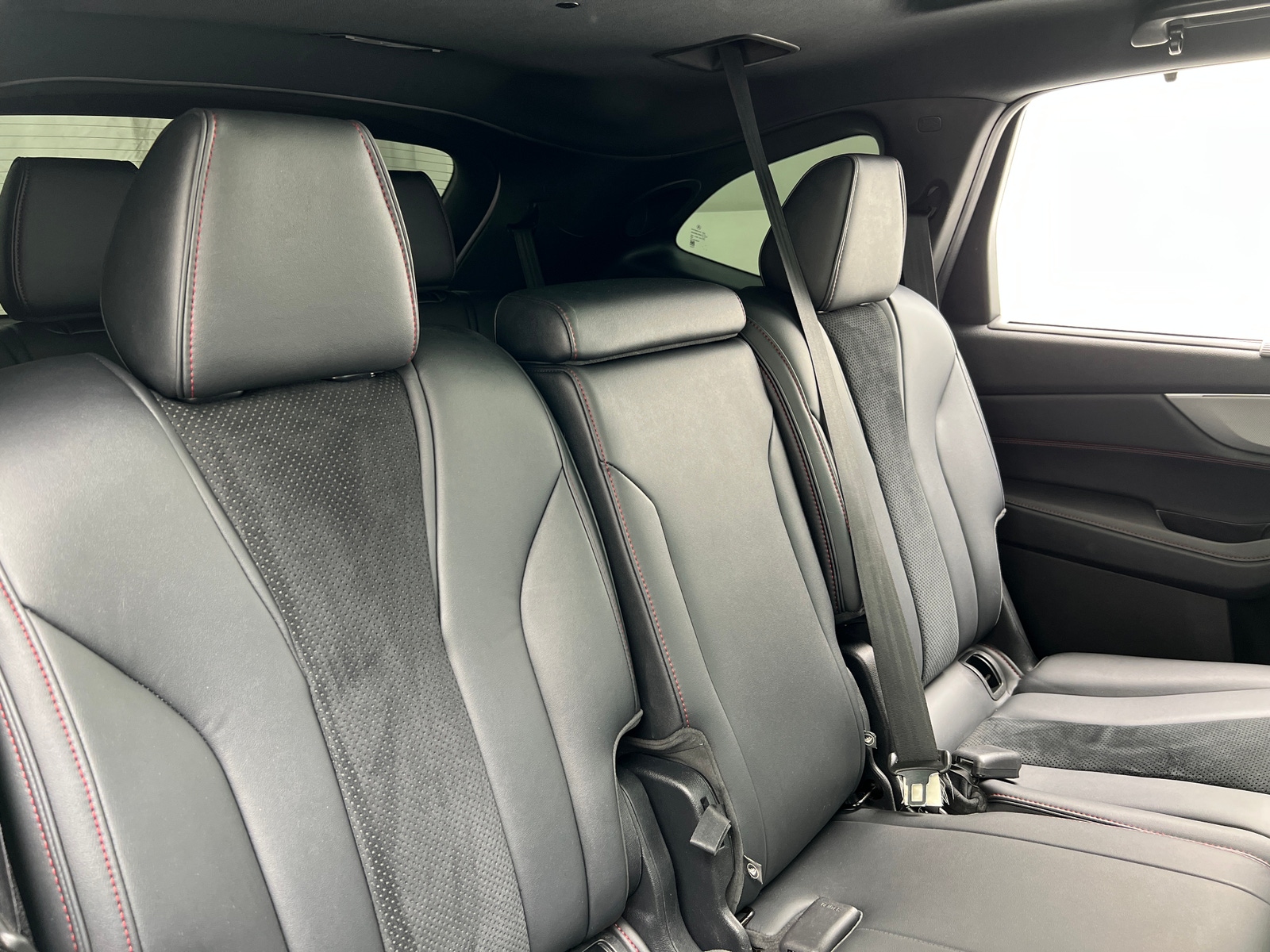 Thumbnail: 2022 Acura MDX - 5