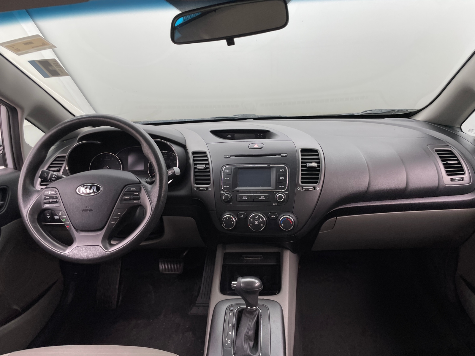 Thumbnail: 2016 Kia Forte - 3