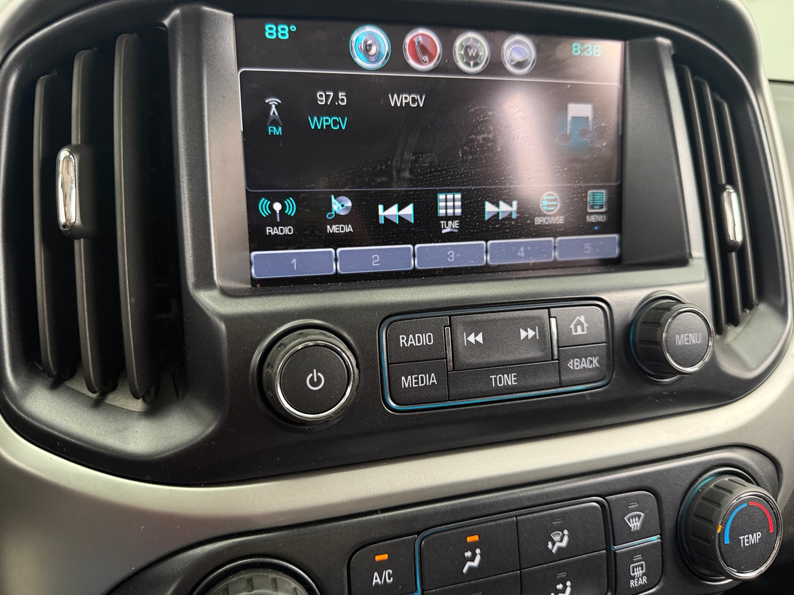 Thumbnail: 2017 Chevrolet Colorado - 4