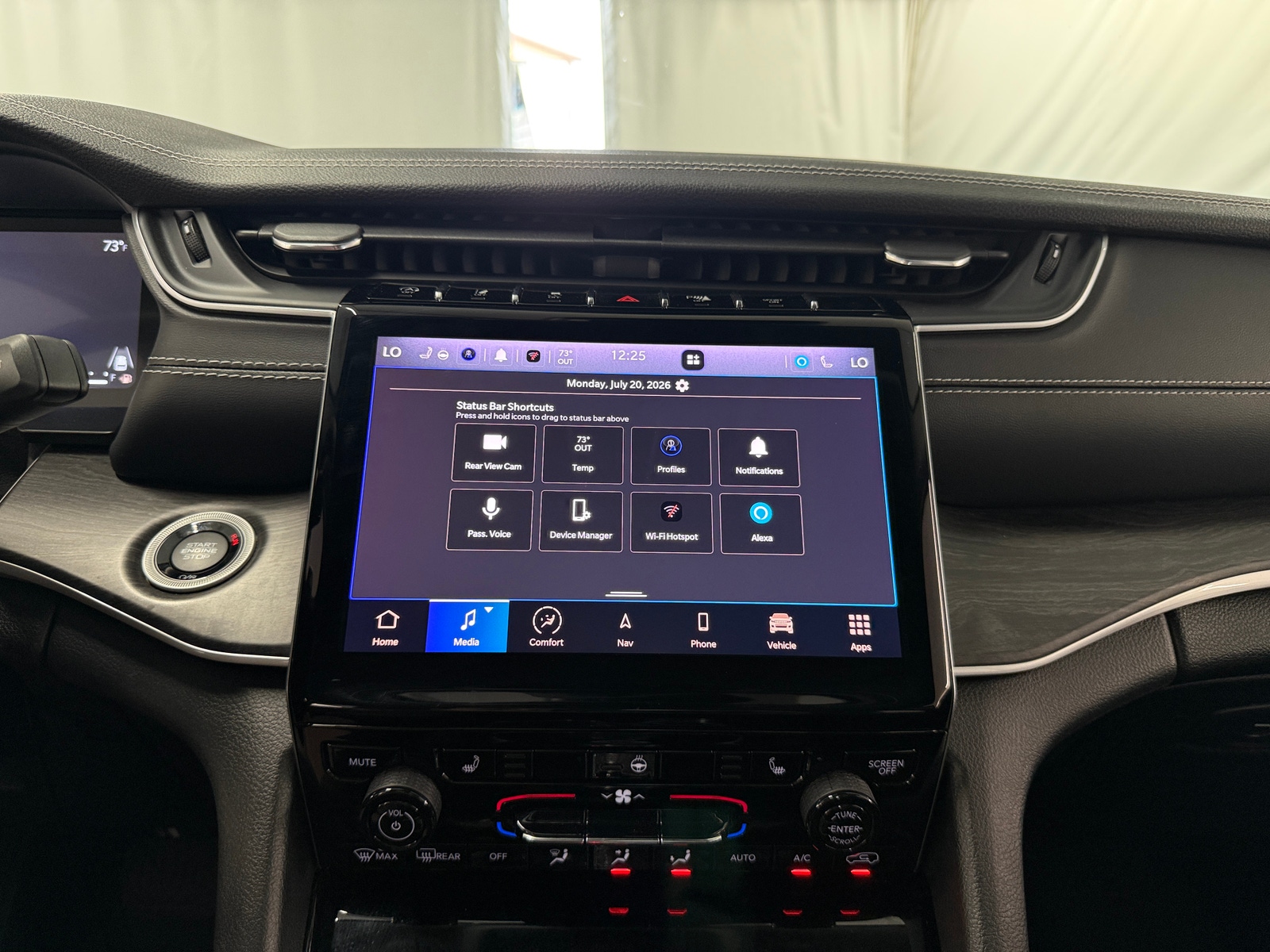 Thumbnail: 2023 Jeep Grand Cherokee L - 3