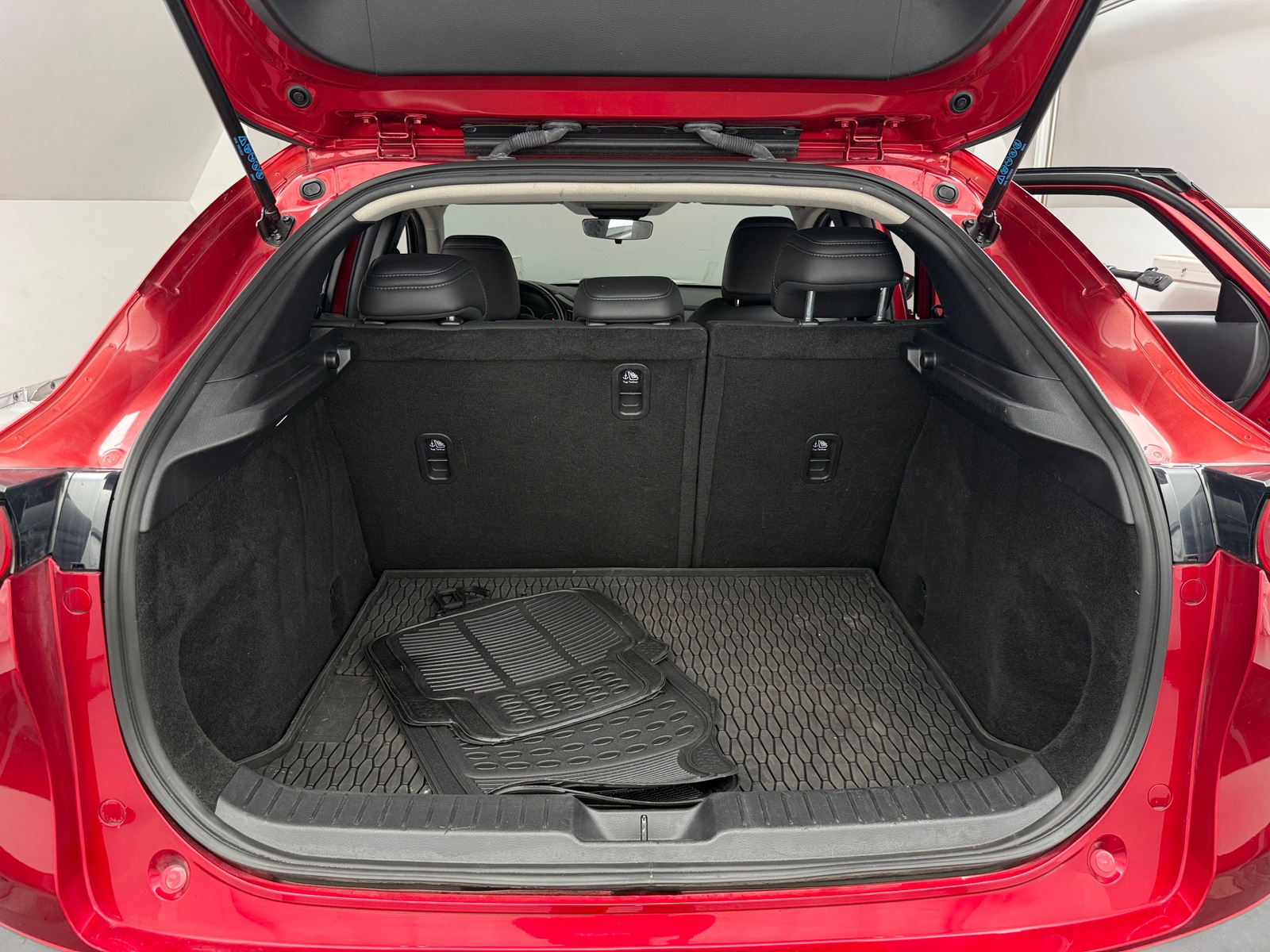 Thumbnail: 2023 Mazda CX-30 - 6