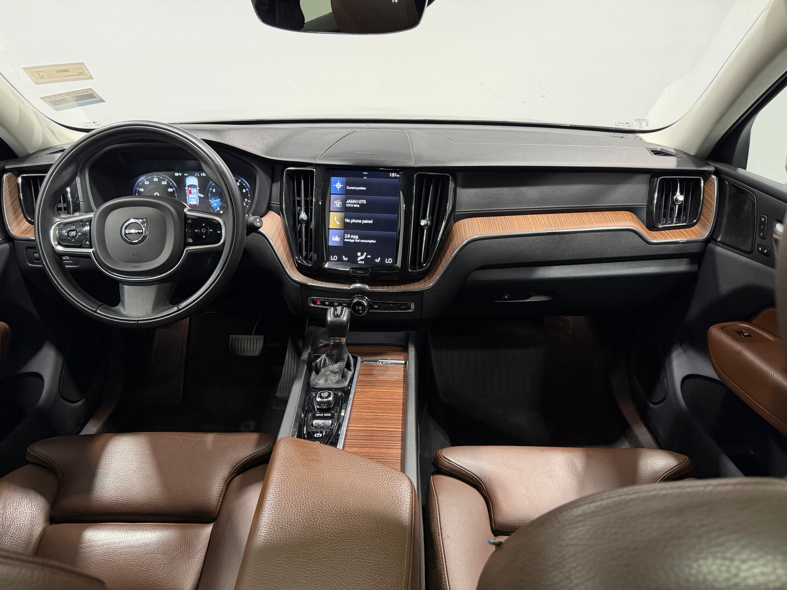 Thumbnail: 2019 Volvo XC60 - 2