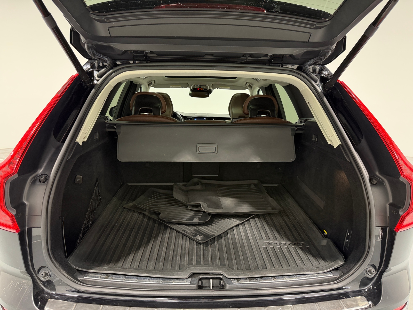 Thumbnail: 2019 Volvo XC60 - 6