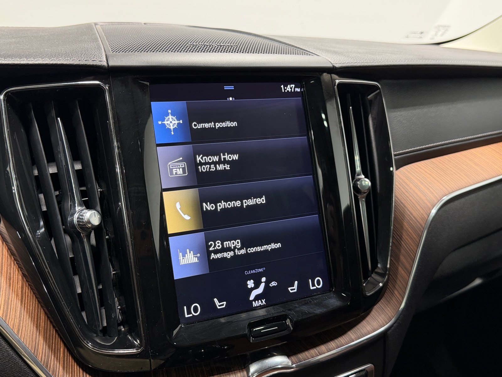 Thumbnail: 2019 Volvo XC60 - 3