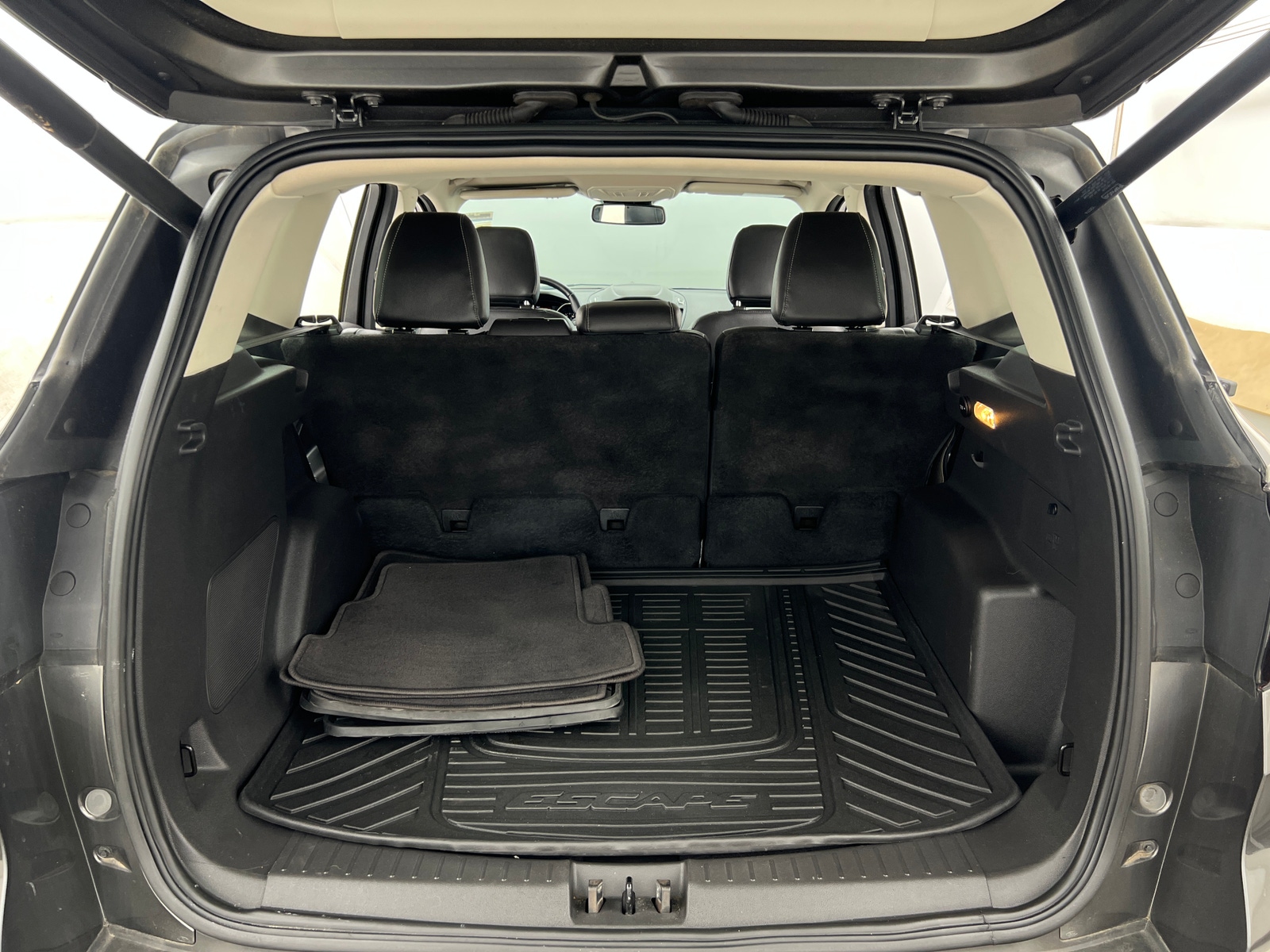 Thumbnail: 2019 Ford Escape - 6