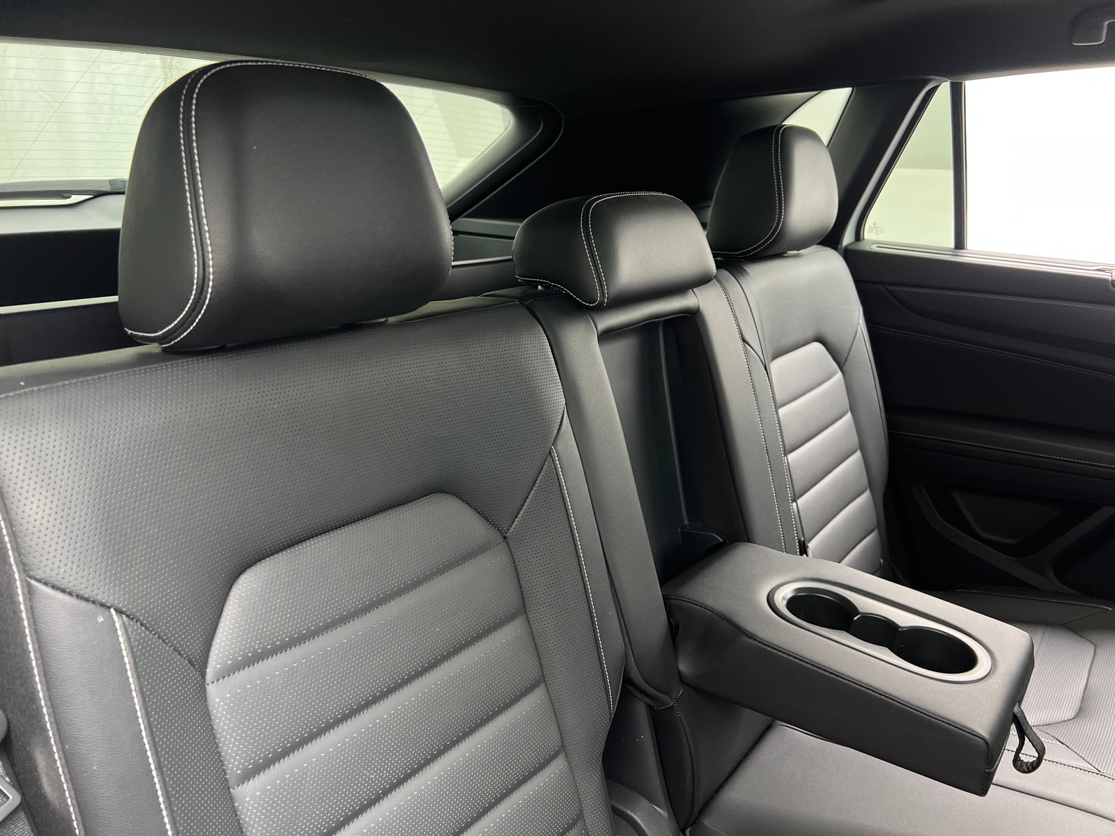 Thumbnail: 2024 Volkswagen Atlas - 5