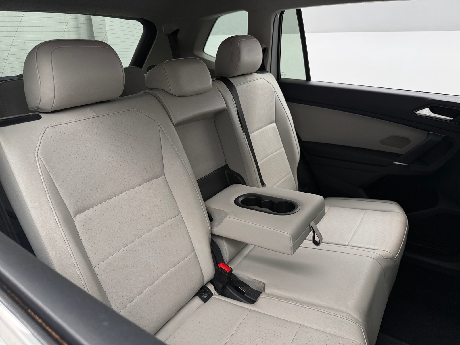 Thumbnail: 2018 Volkswagen Tiguan - 5