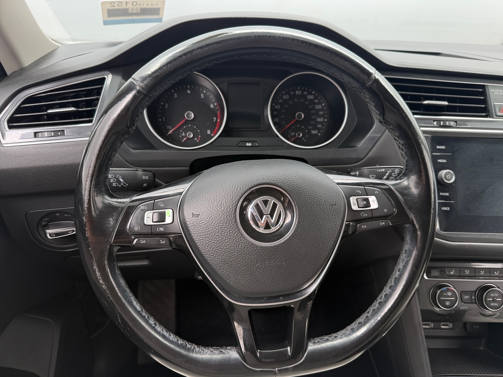 Thumbnail: 2018 Volkswagen Tiguan - 4