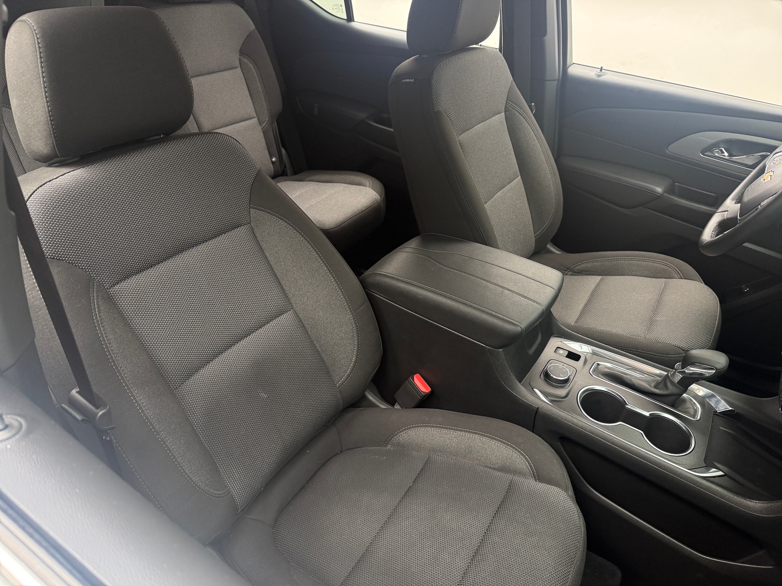Thumbnail: 2023 Chevrolet Traverse - 2