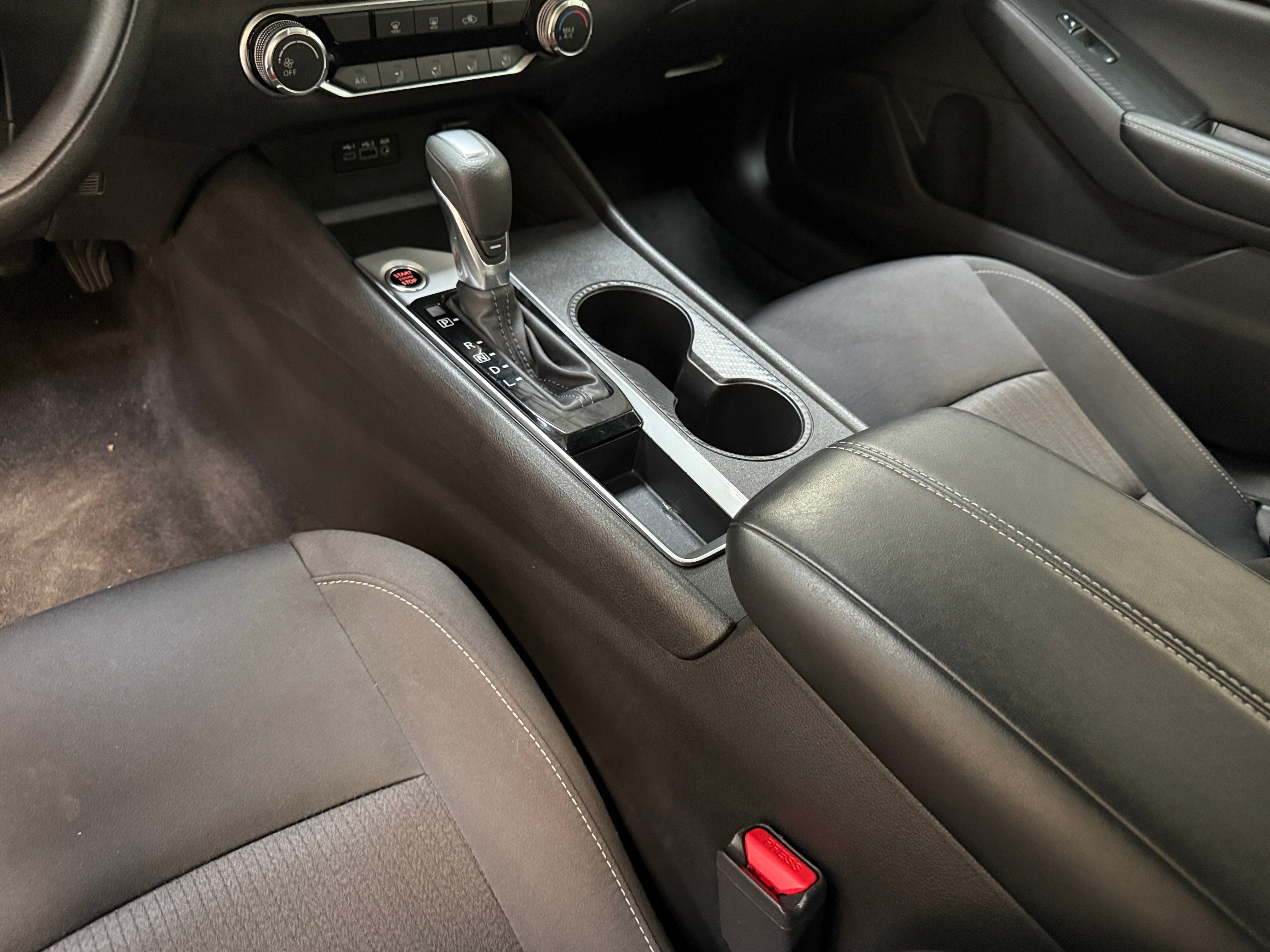 2025 Nissan Altima SV - Photo 3