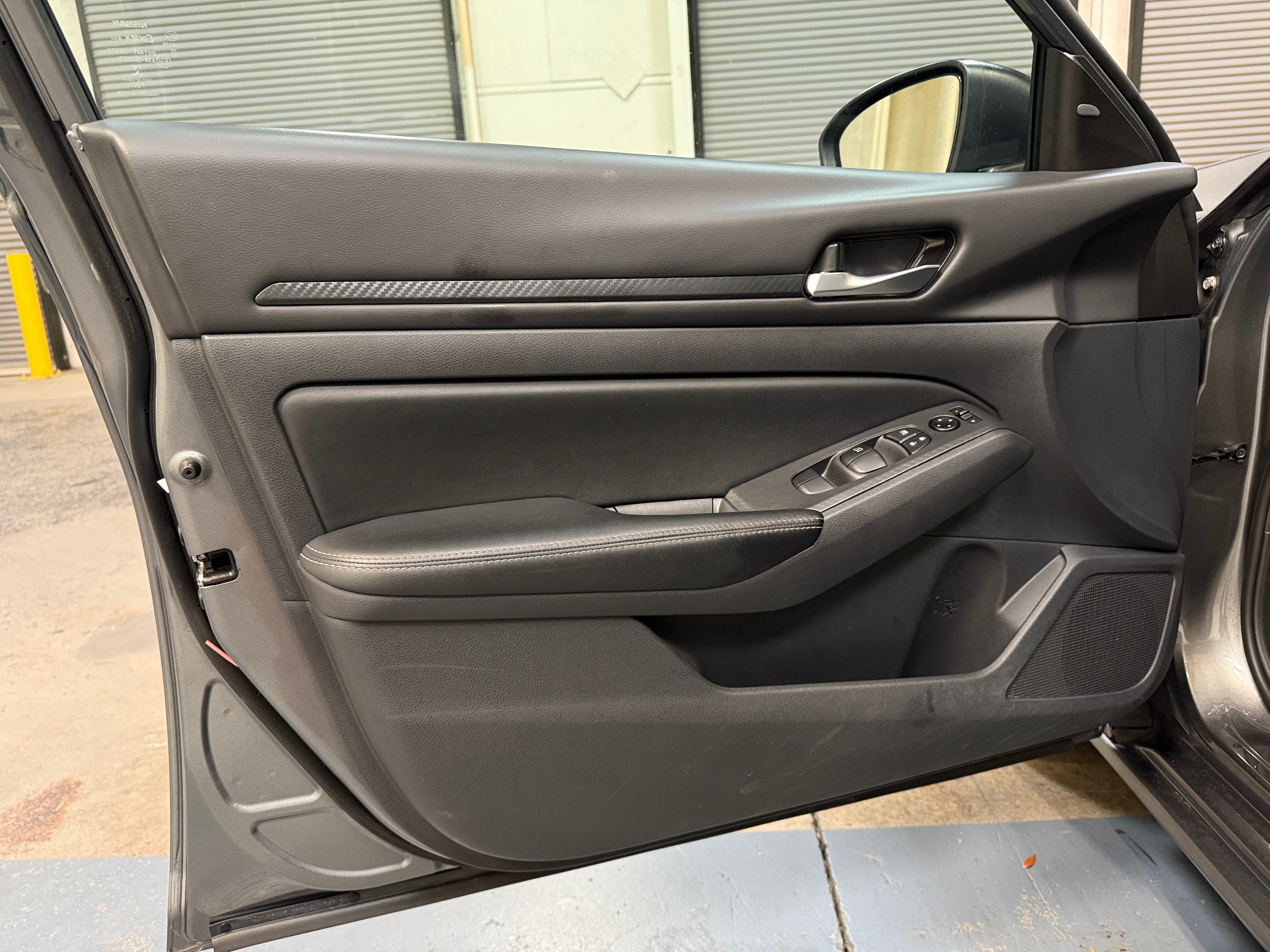2025 Nissan Altima SV - Photo 6