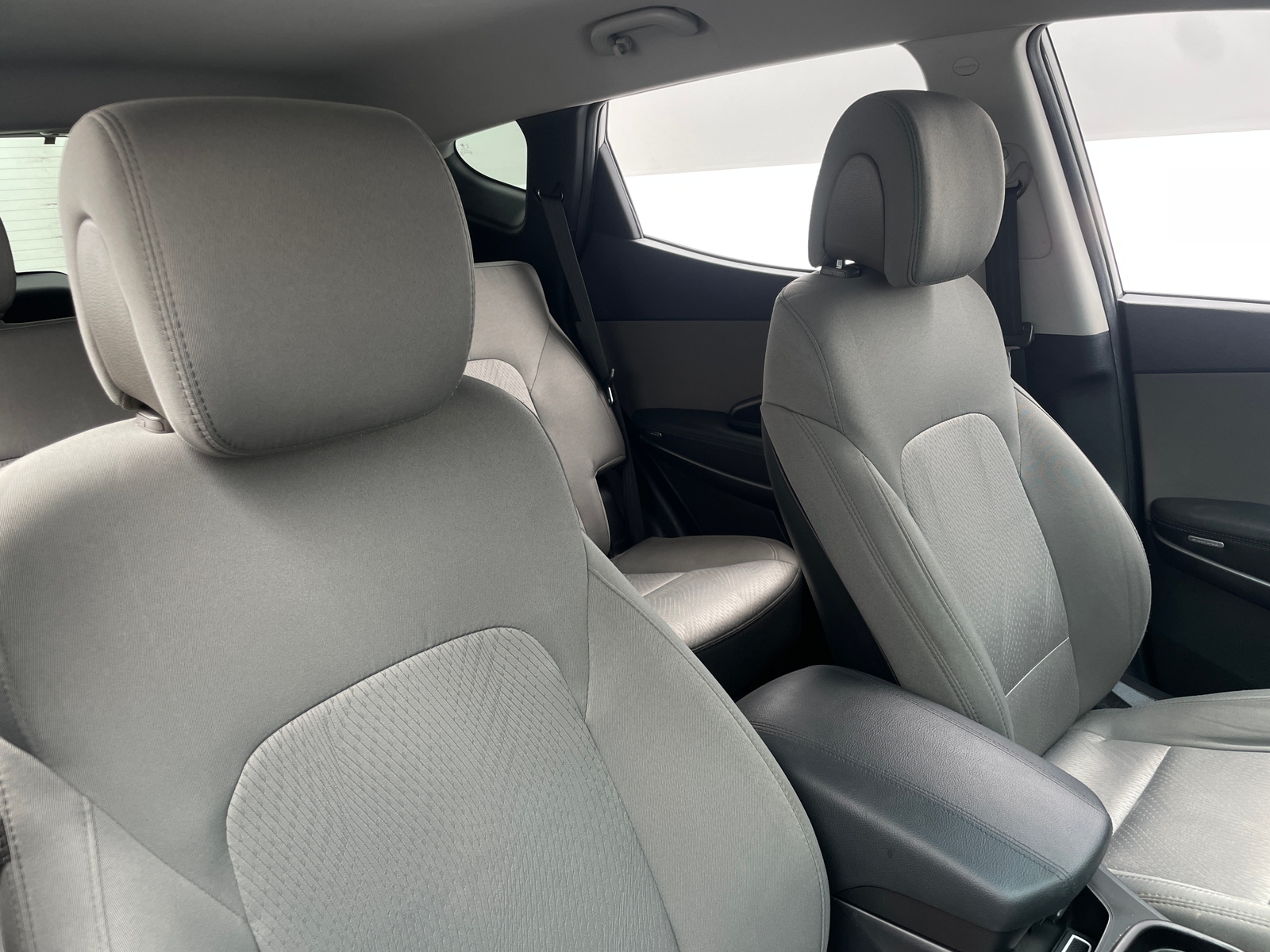 Thumbnail: 2018 Hyundai Santa Fe - 2