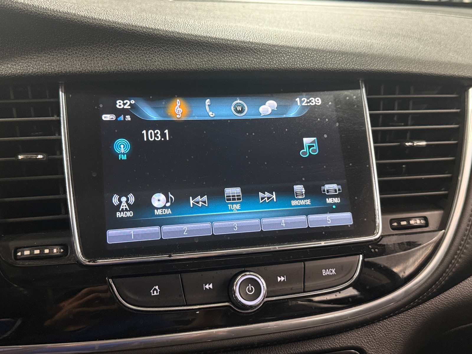 Thumbnail: 2020 Buick Encore - 4