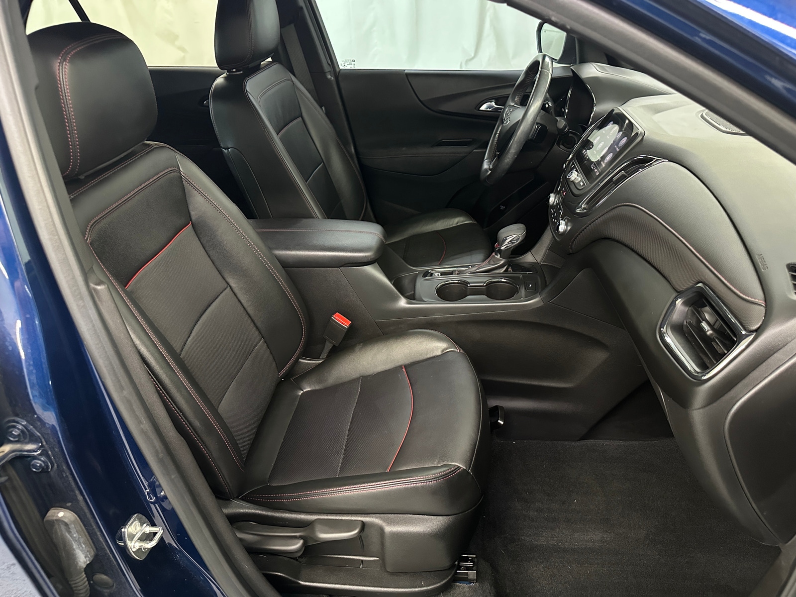 Thumbnail: 2022 Chevrolet Equinox - 2