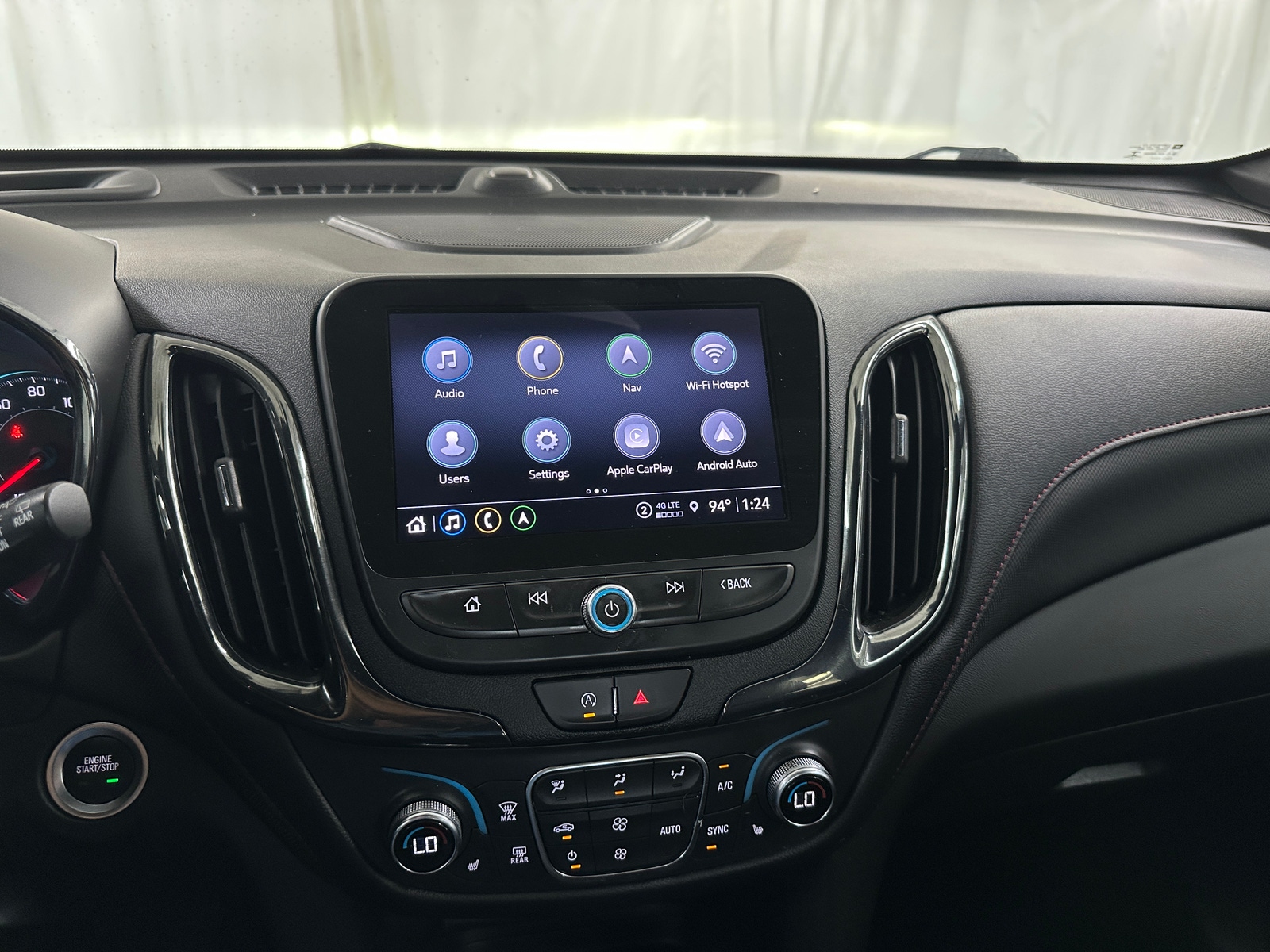 Thumbnail: 2022 Chevrolet Equinox - 4