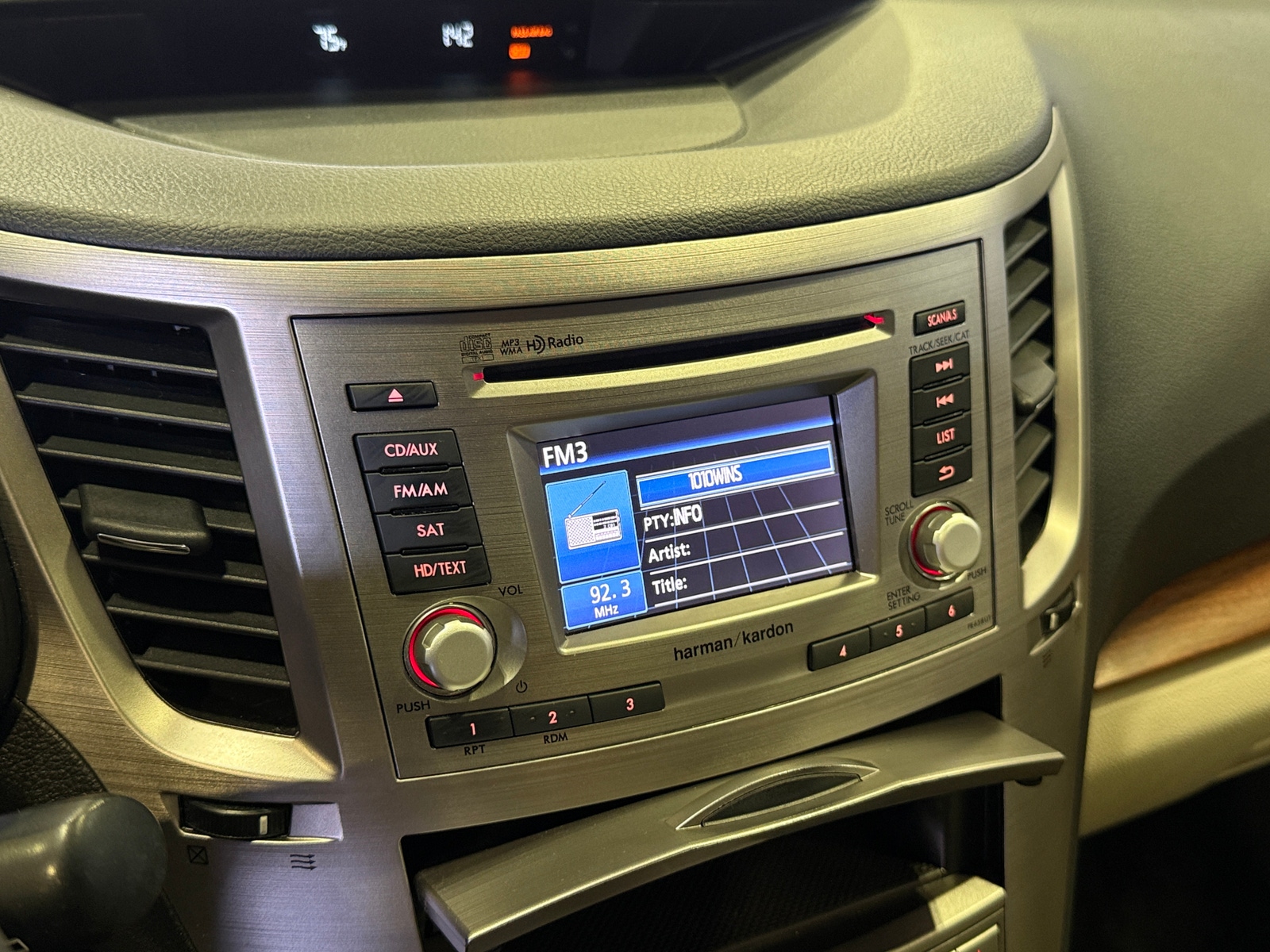 Thumbnail: 2013 Subaru Outback - 3