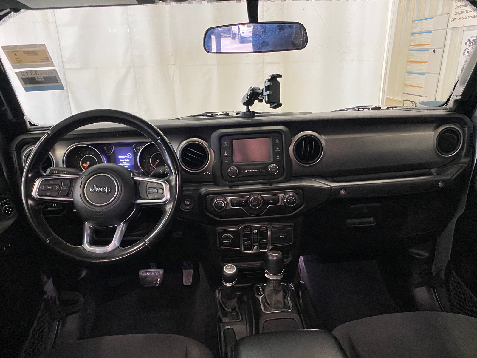 Thumbnail: 2020 Jeep Gladiator - 3