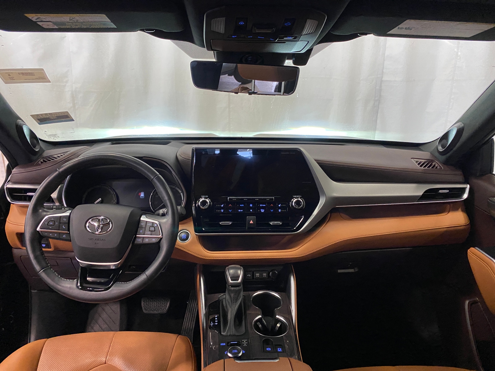 Thumbnail: 2021 Toyota Highlander - 2