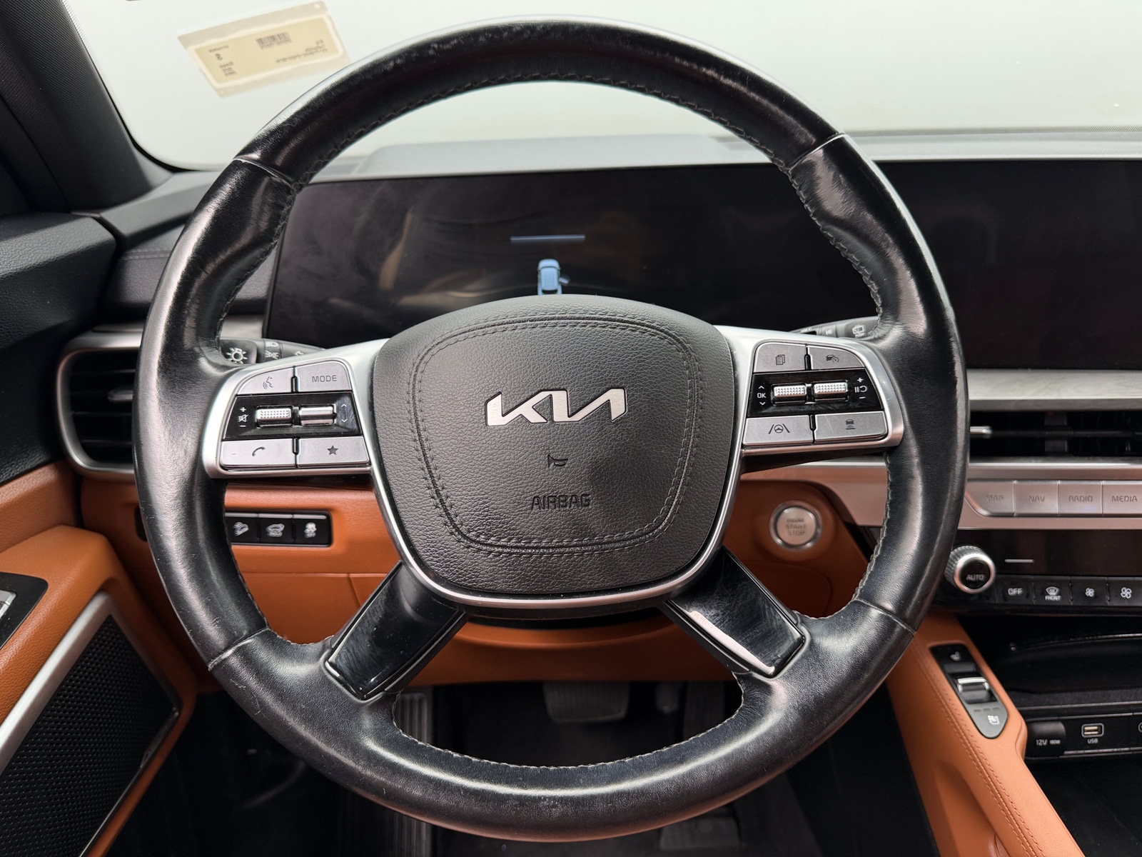 Thumbnail: 2023 Kia Telluride - 4