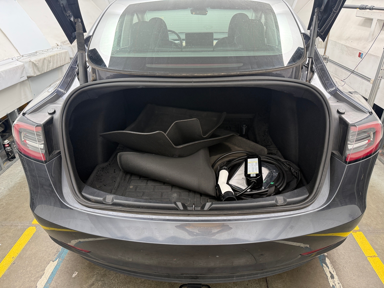 Thumbnail: 2023 Tesla Model 3 - 5