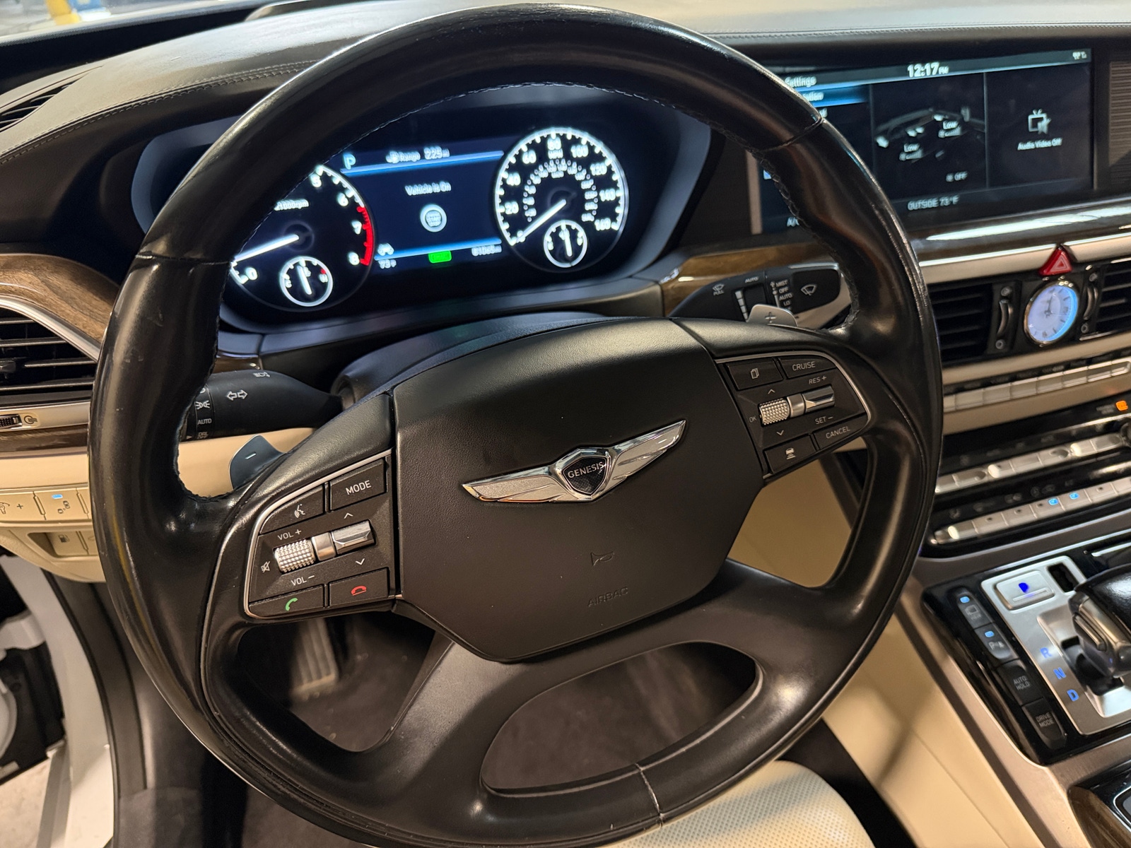Thumbnail: 2019 Genesis G90 - 4