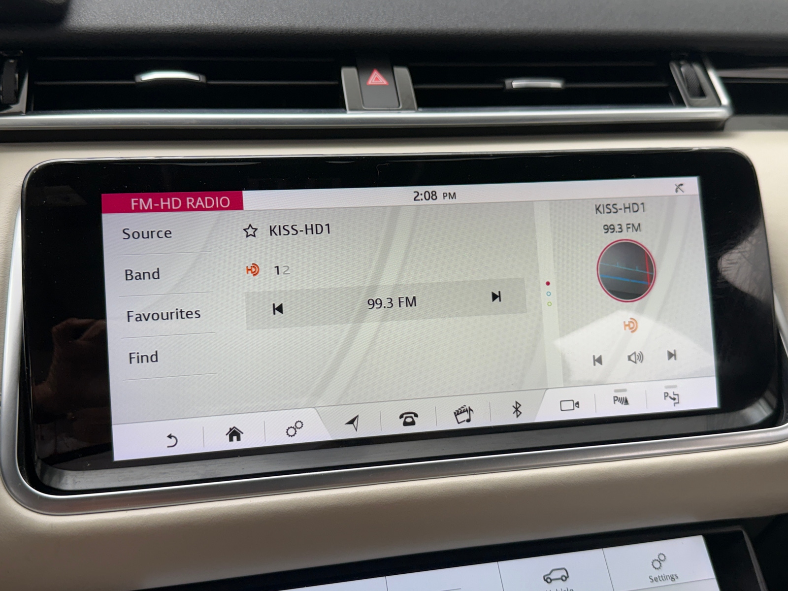 Thumbnail: 2018 Land Rover Range Rover Velar - 3