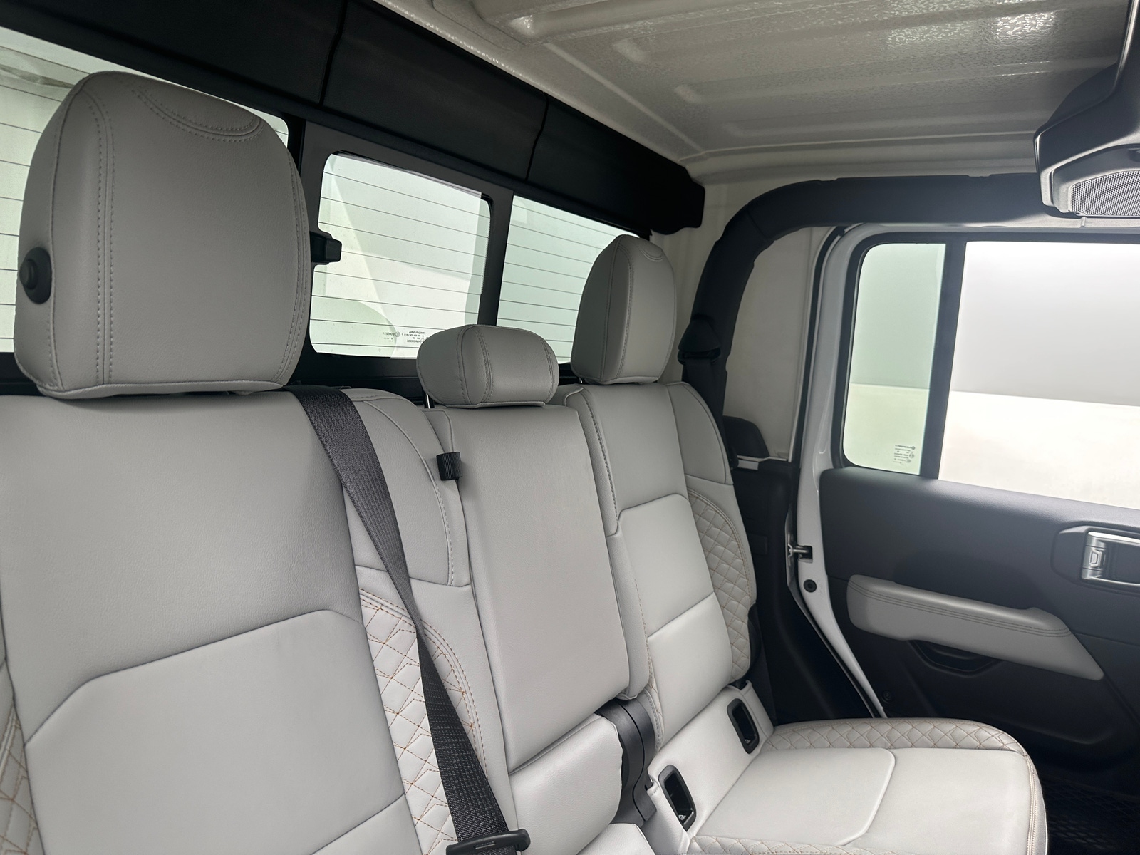 Thumbnail: 2023 Jeep Gladiator - 5