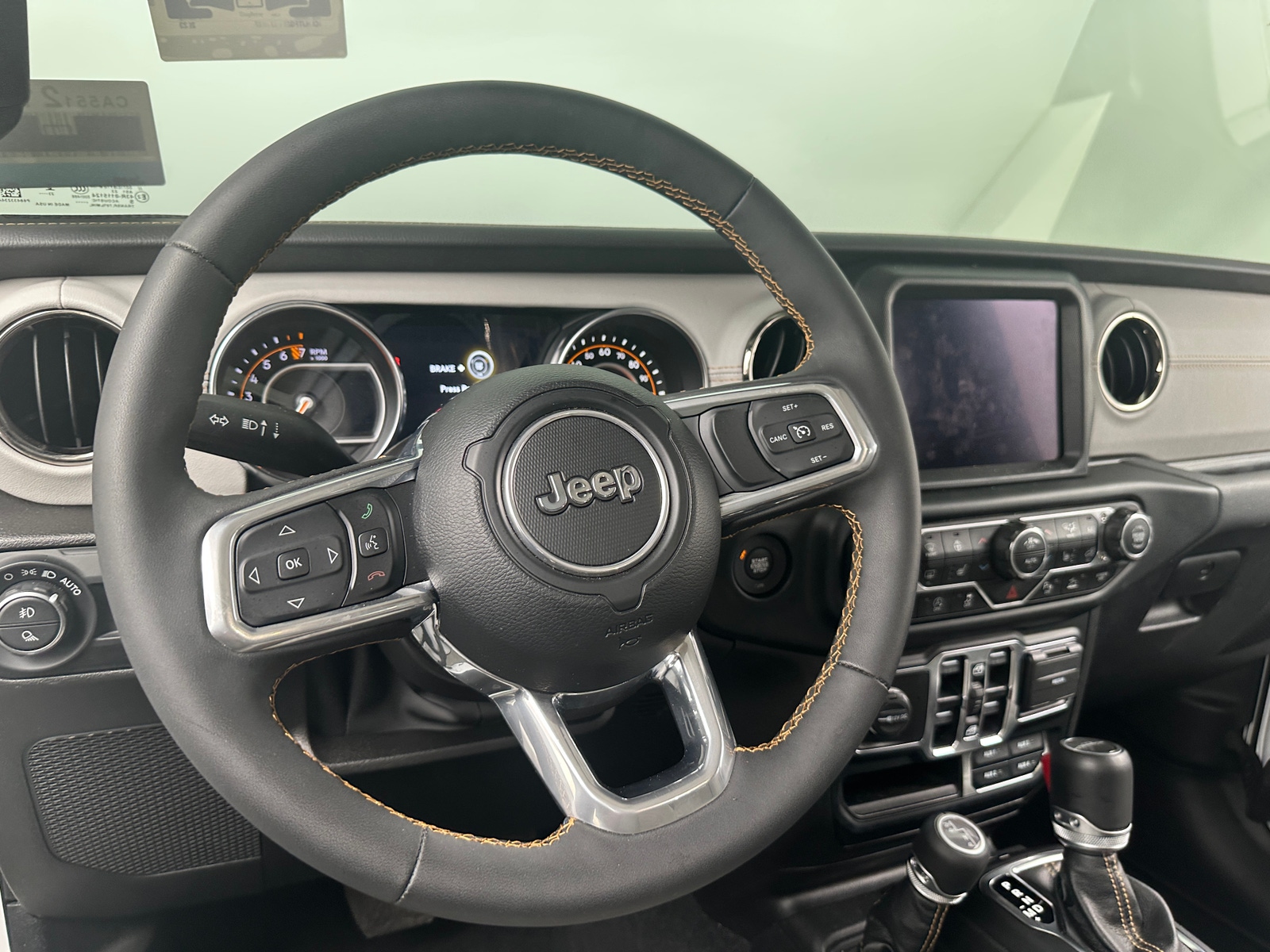 Thumbnail: 2023 Jeep Gladiator - 4