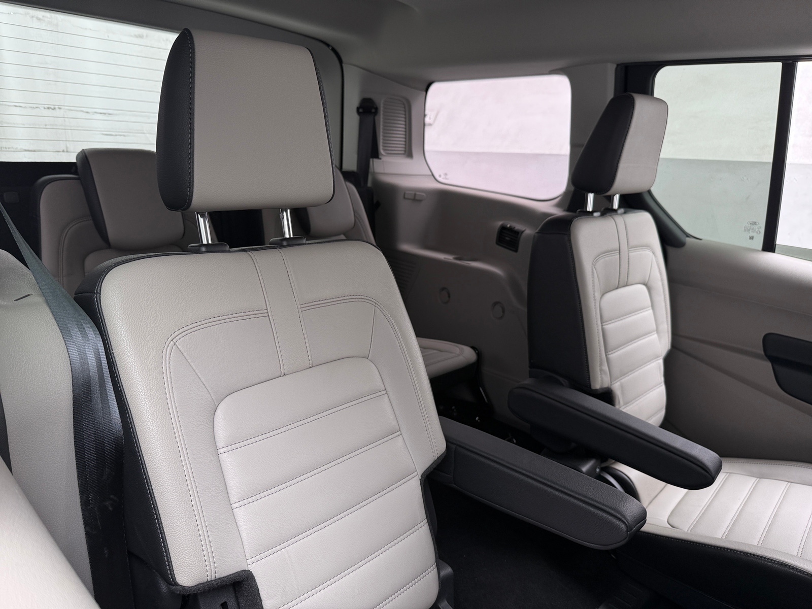 Thumbnail: 2021 Ford Transit Series - 5