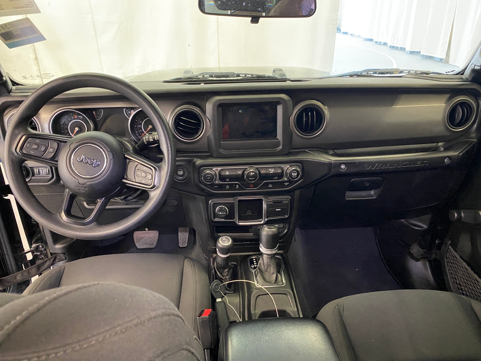 Thumbnail: 2022 Jeep Wrangler - 3
