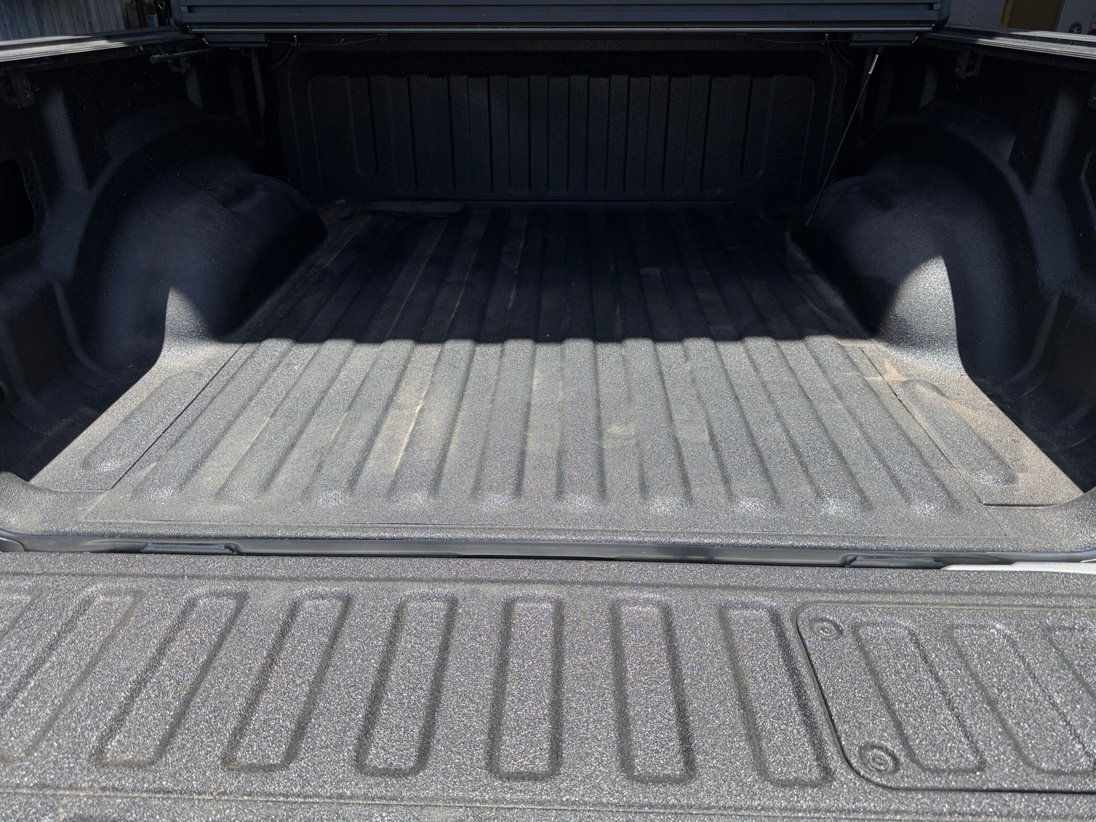 Thumbnail: 2025 RAM 1500 - 6