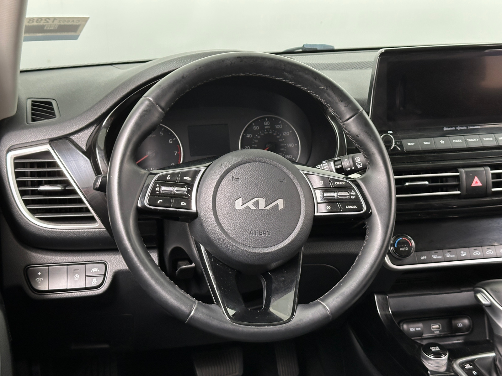 Thumbnail: 2022 Kia Seltos - 4