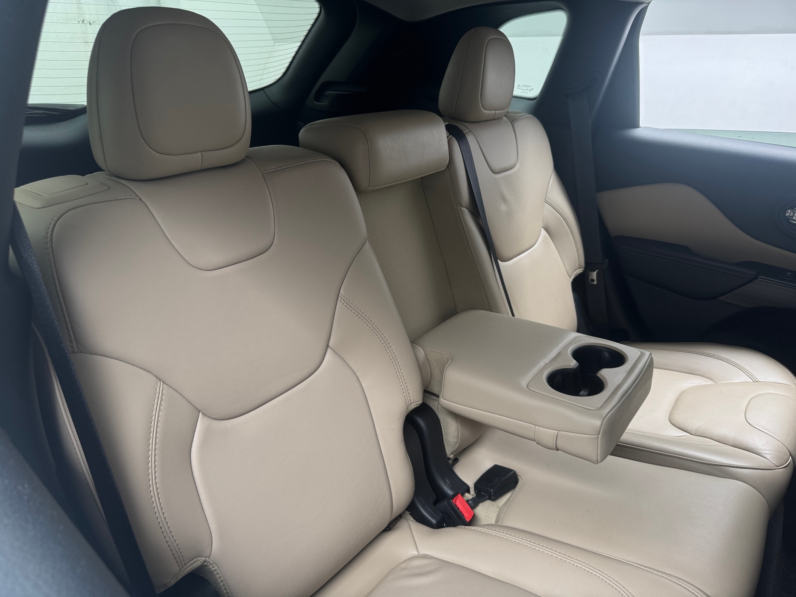 Thumbnail: 2017 Jeep Cherokee - 5