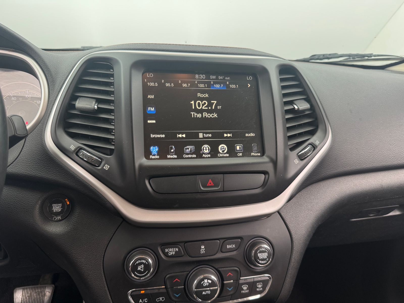 Thumbnail: 2017 Jeep Cherokee - 3